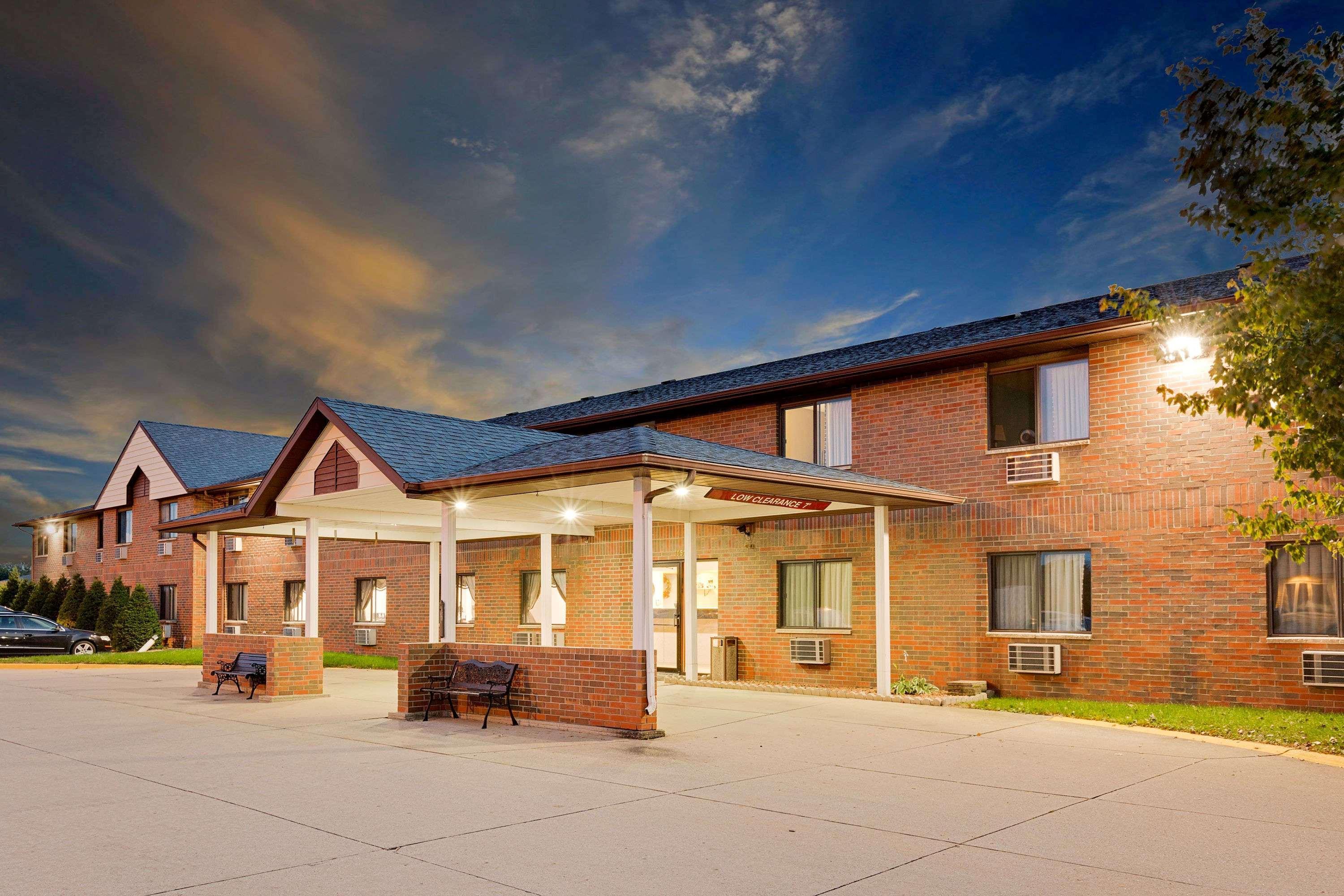 Howard Johnson By Wyndham Waterloo/Cedar Falls Exteriér fotografie