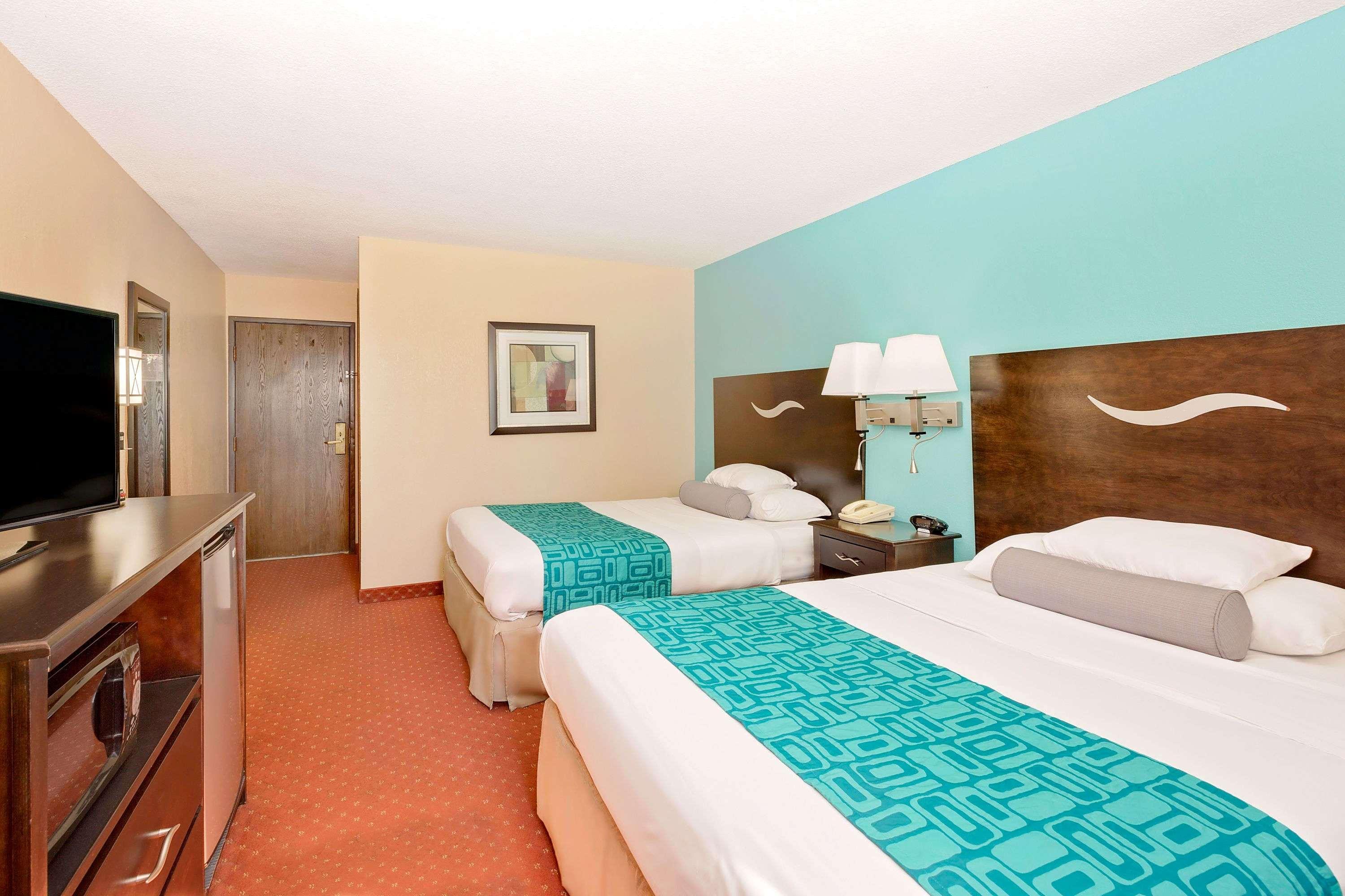 Howard Johnson By Wyndham Waterloo/Cedar Falls Exteriér fotografie
