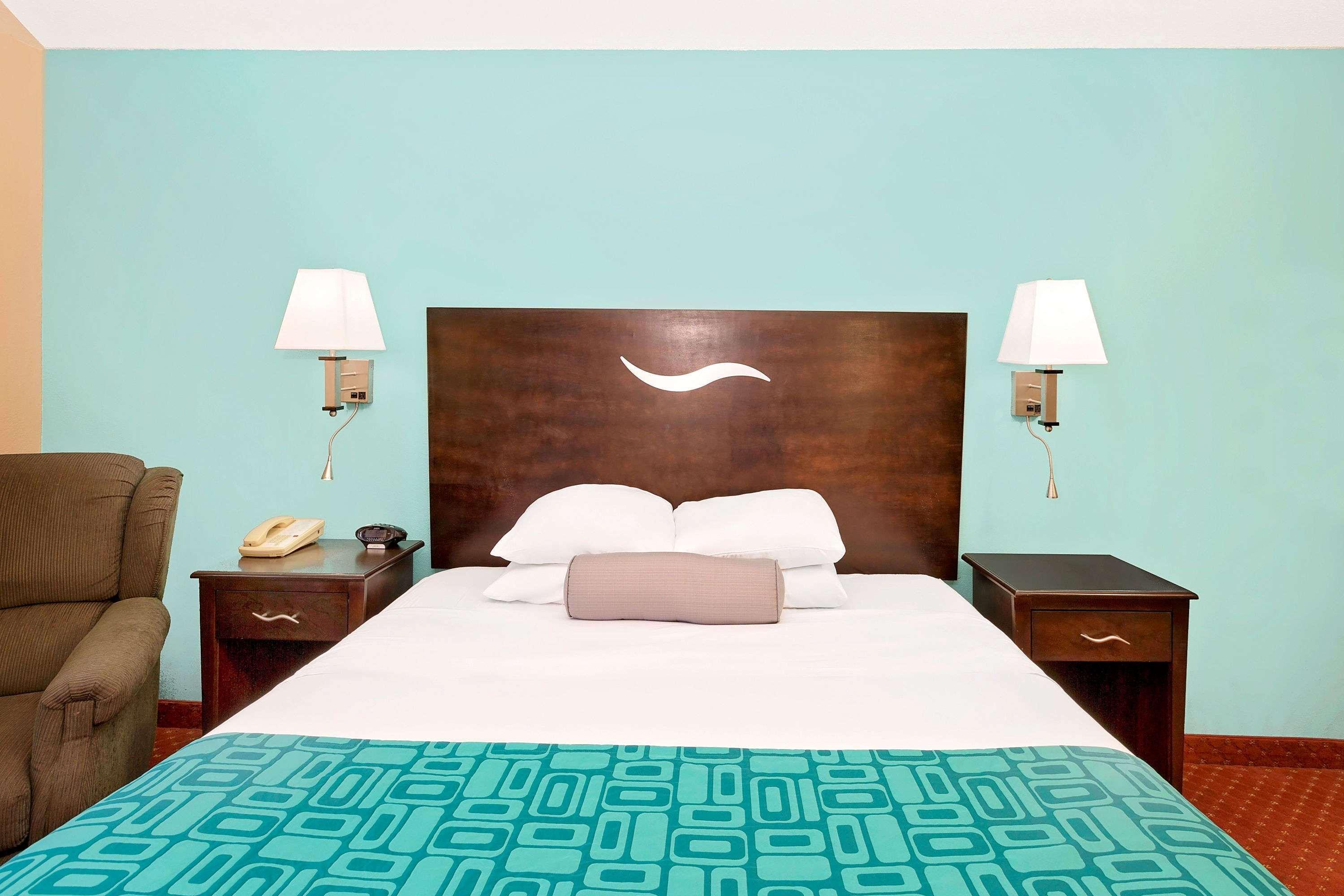 Howard Johnson By Wyndham Waterloo/Cedar Falls Exteriér fotografie