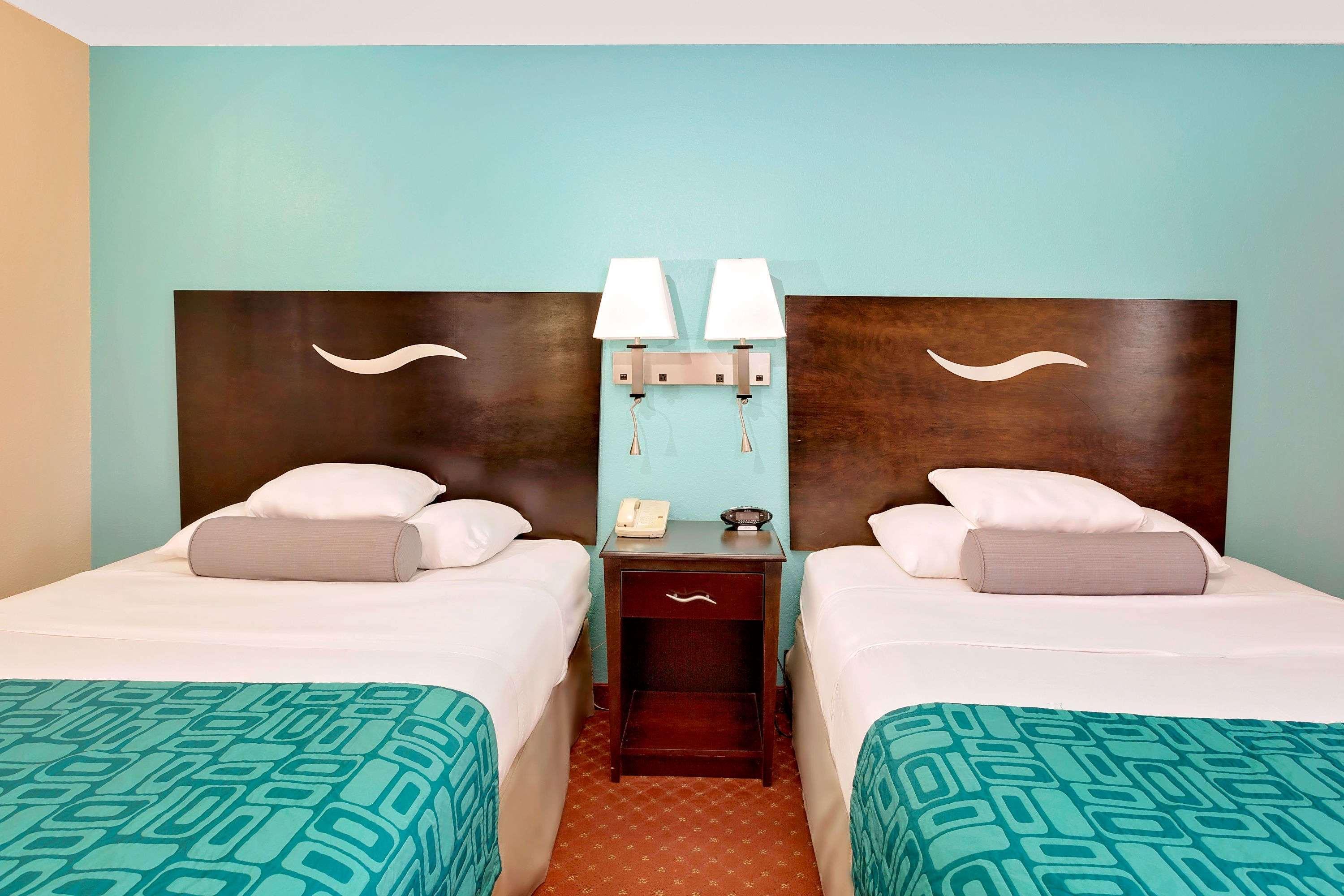 Howard Johnson By Wyndham Waterloo/Cedar Falls Exteriér fotografie