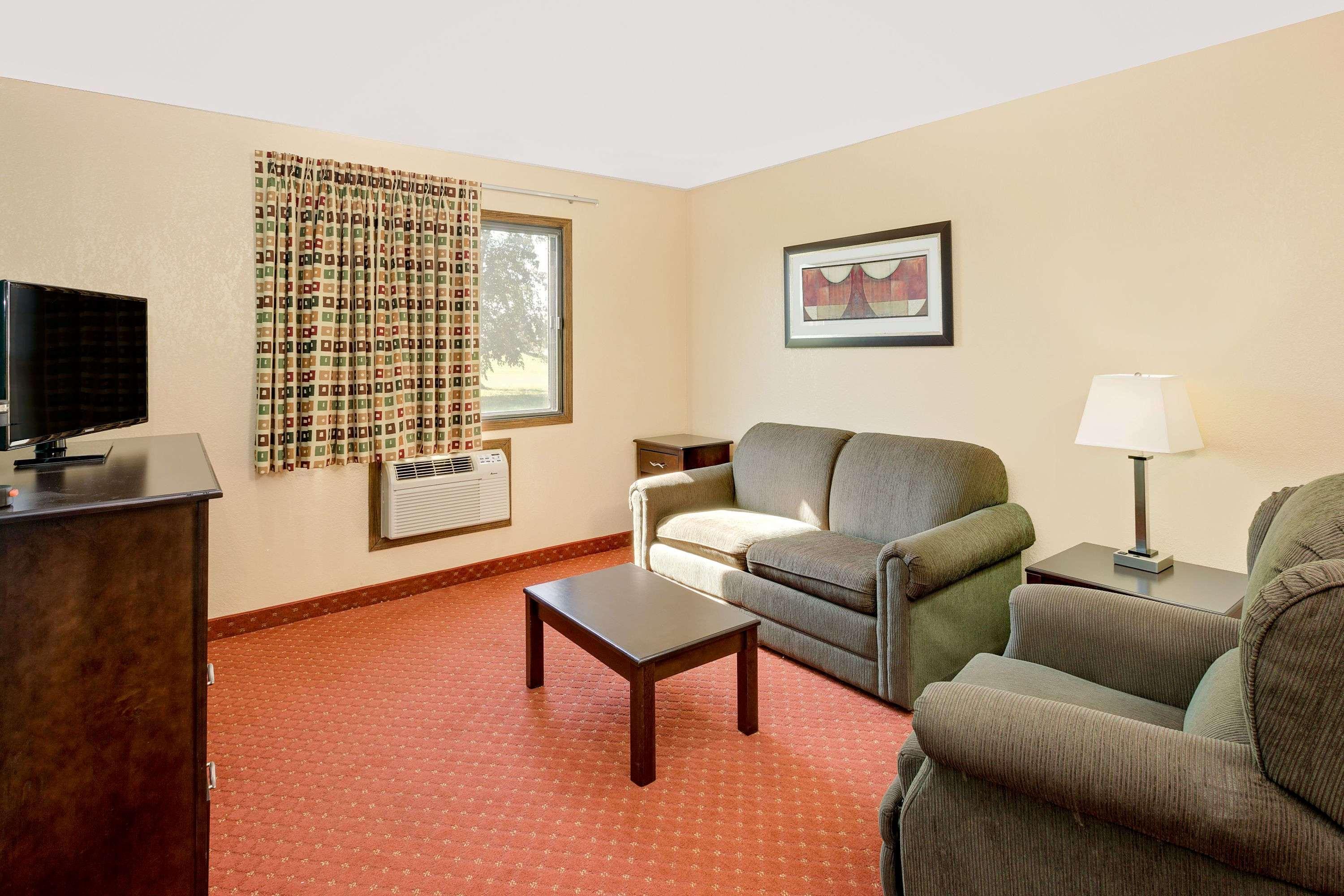 Howard Johnson By Wyndham Waterloo/Cedar Falls Exteriér fotografie