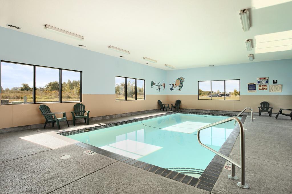 Howard Johnson By Wyndham Waterloo/Cedar Falls Exteriér fotografie
